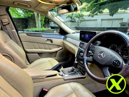 Mercedes E200 Sunroof - 2011-7