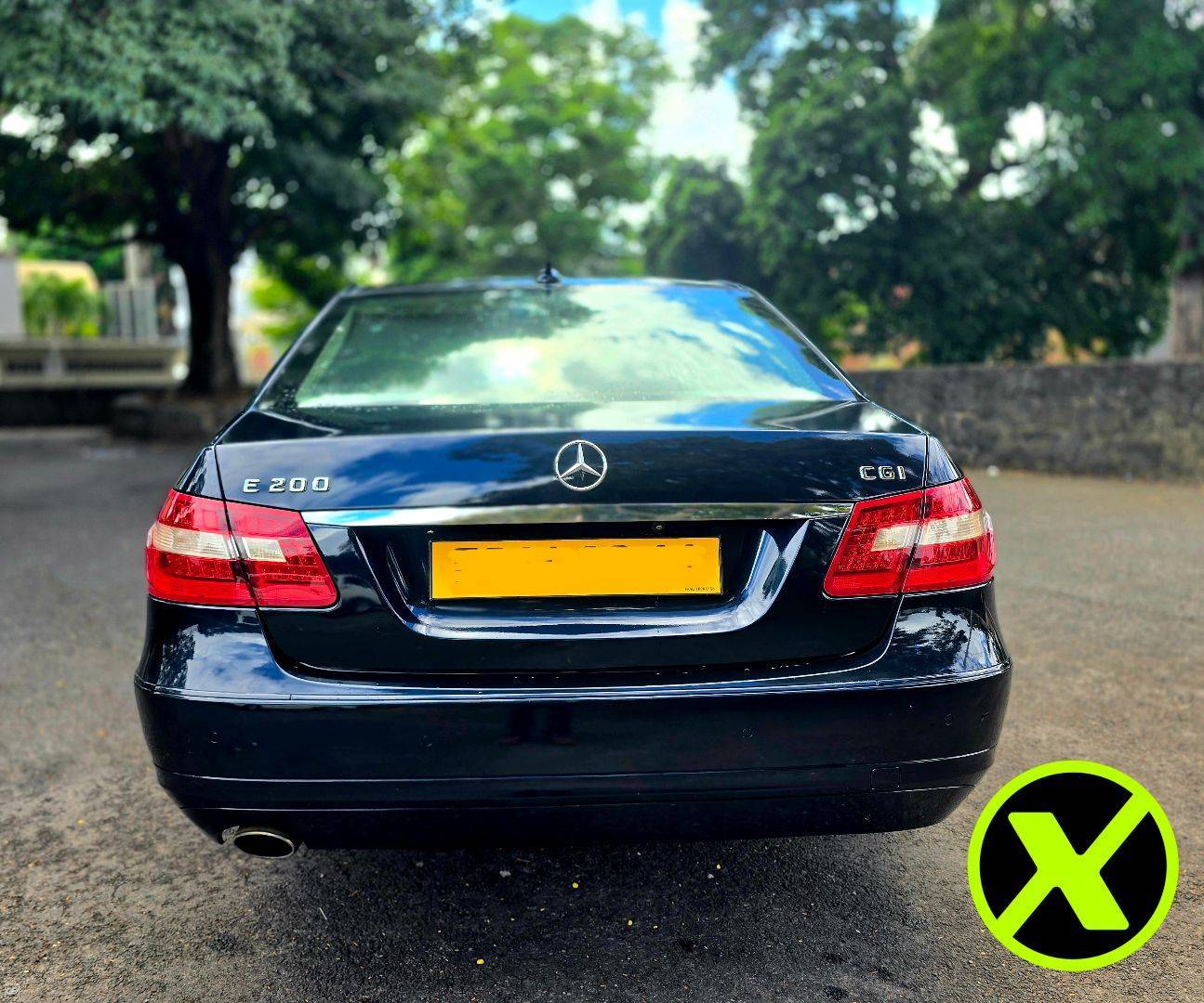 Mercedes E200 Sunroof - 2011-4