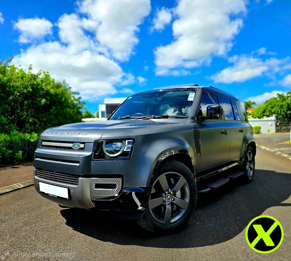 Land Rover Defender-1