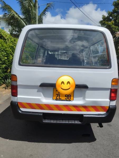 Toyota Hiace year ZL98-4