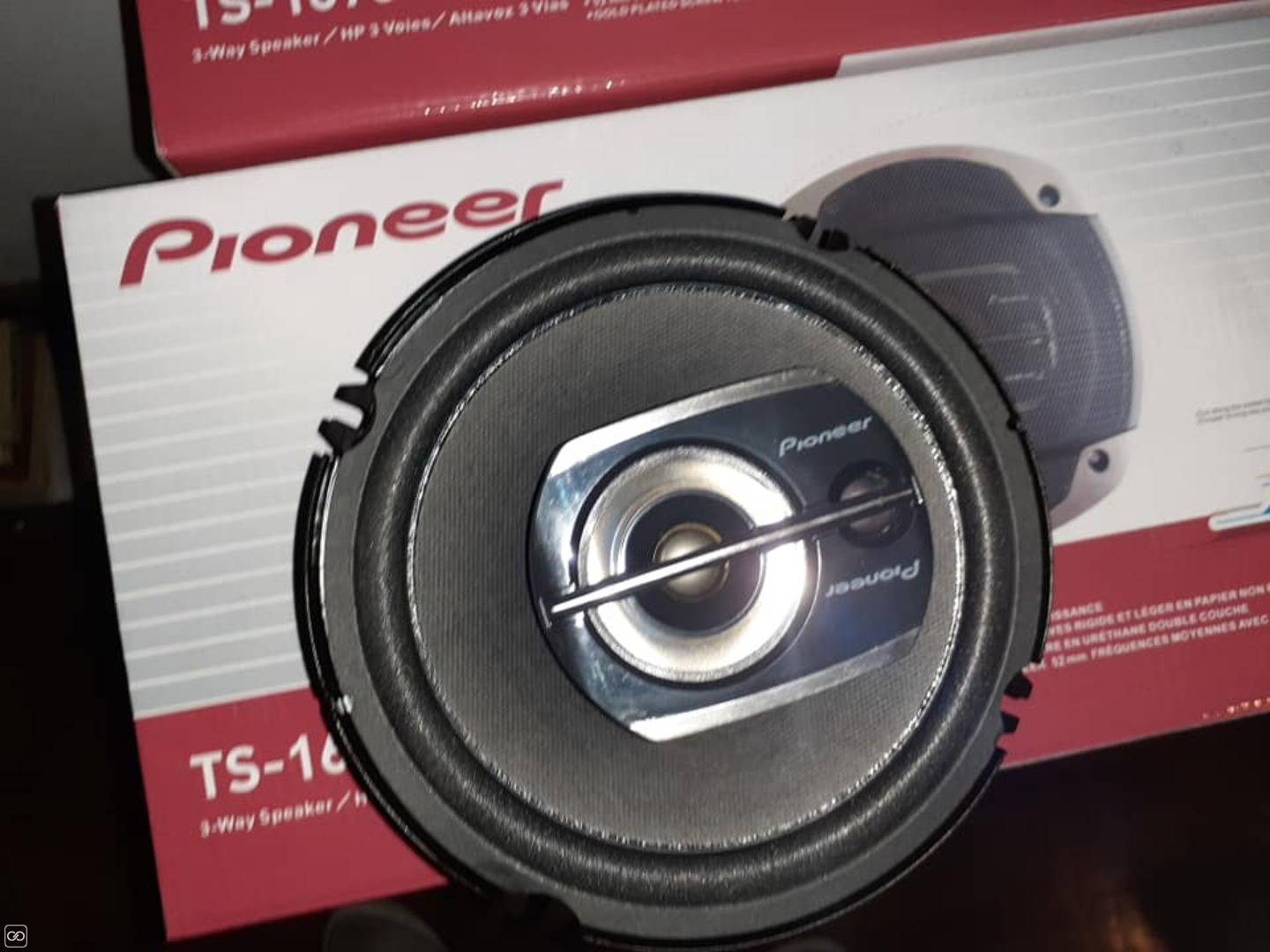 pioneer v2 speakers