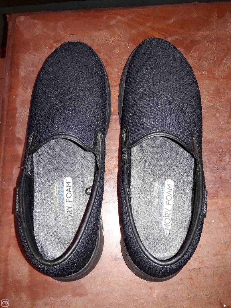 skechers 43