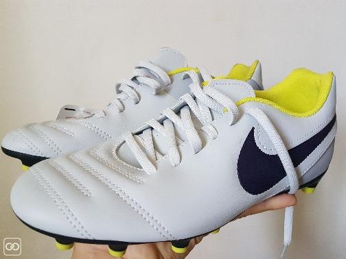 nike tiempo 40