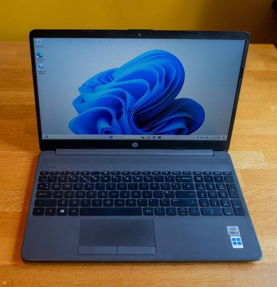 HP 250 G8 i5 10th gen