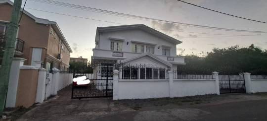 VILLA - 6 CHAMBRES-2