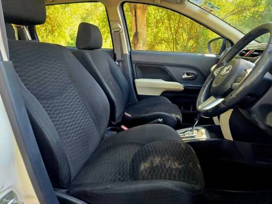 Toyota Rush 7 places seats - 2019-7