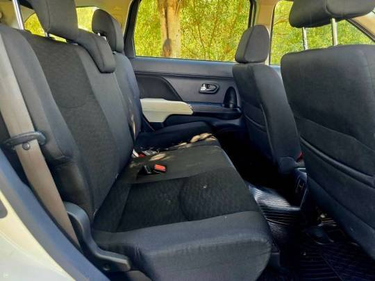 Toyota Rush 7 places seats - 2019-8