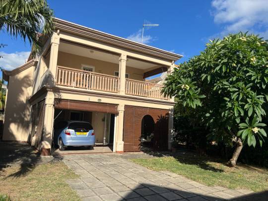 MAISON - 4 CHAMBRES-5