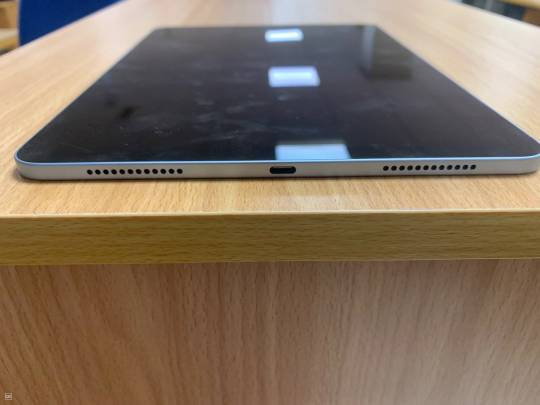 iPad Air 4th Generation-4
