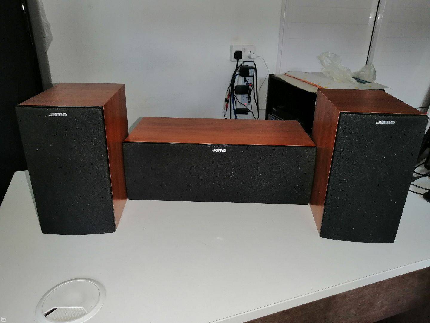 Set Of Speakers - Jamo - S60 Cen - Weshare.mu