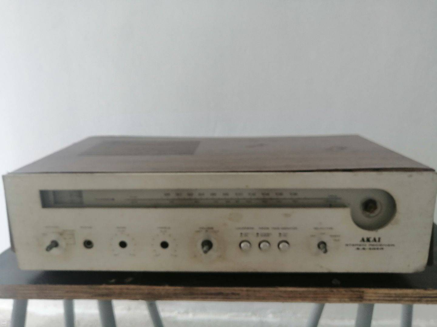 VINTAGE RADIO AMPLIFIER - AKAI 