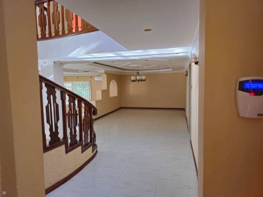 MAISON - 4 CHAMBRES-3