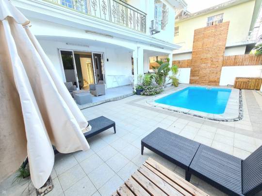 VILLA - 6 CHAMBRES