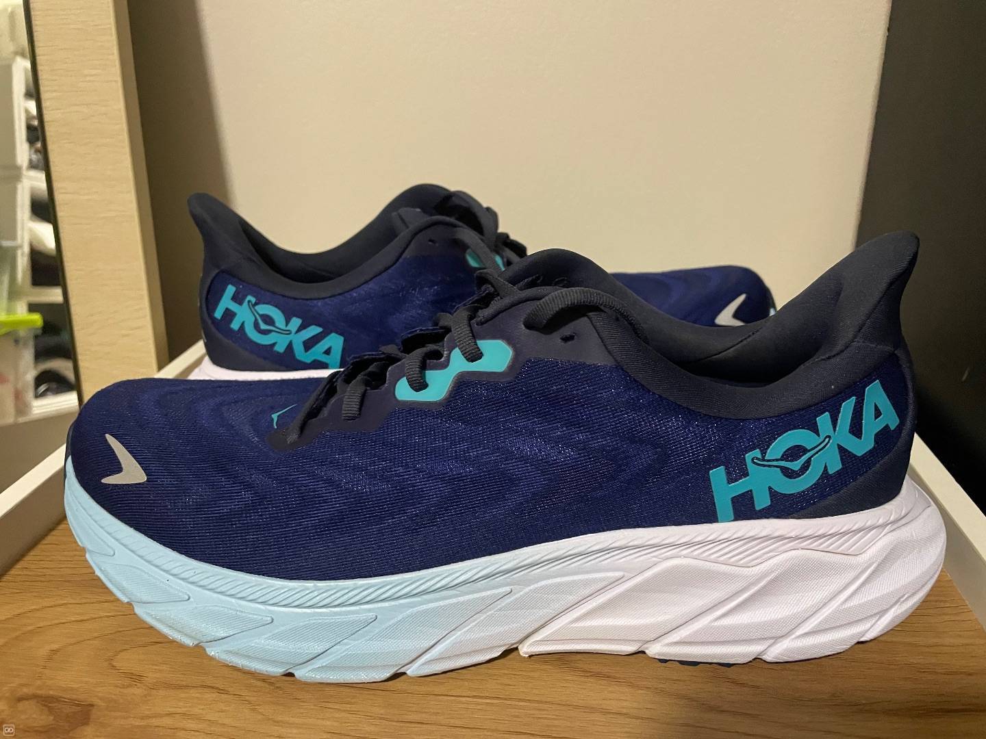 Shoes - Hoka Arahi 6 - weshare.mu