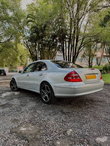 mercedes e200 2005-2