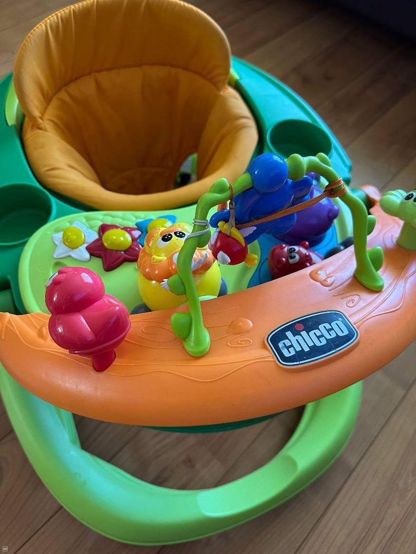 Baby walker Chicco-1