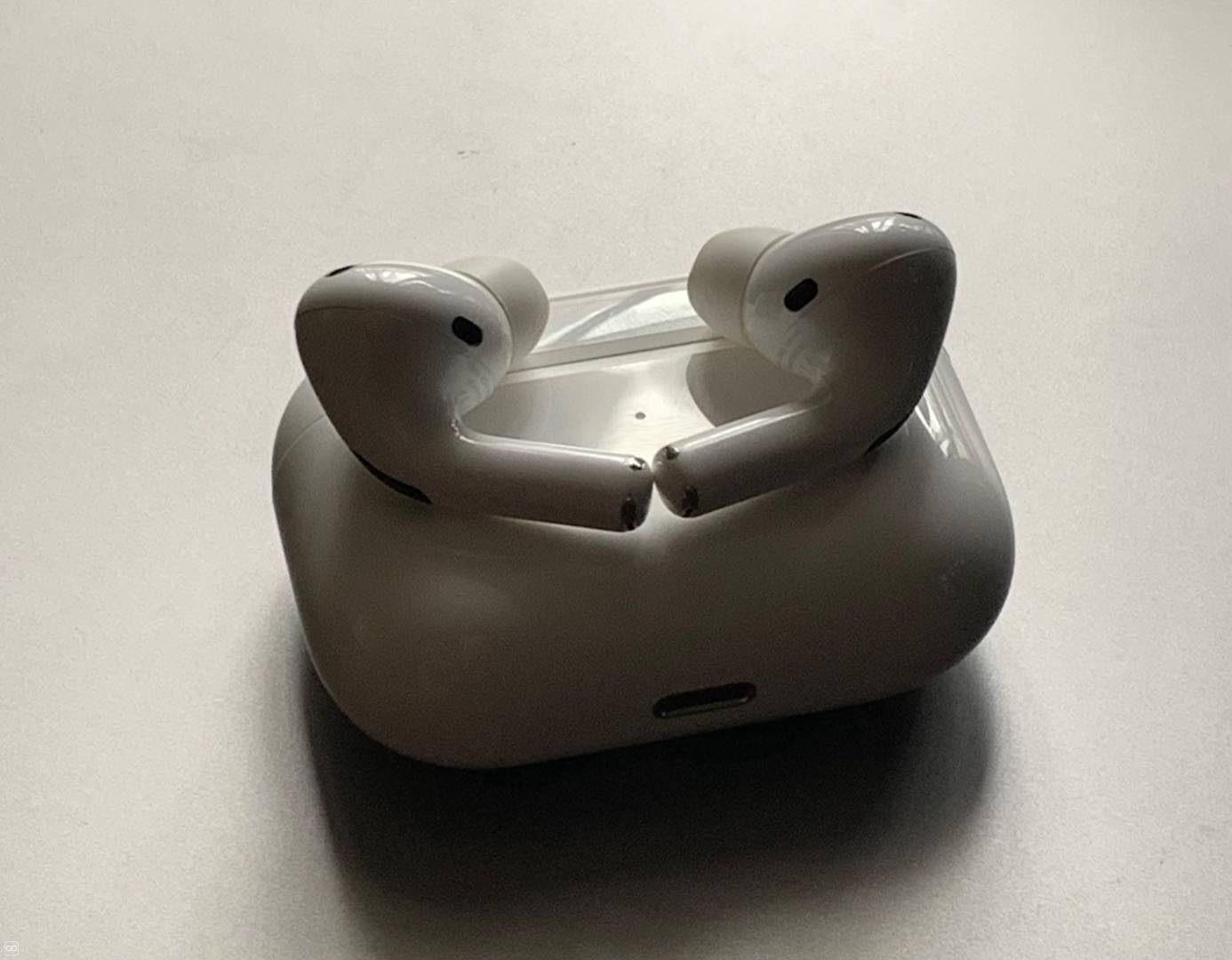 AirPods Pro-6