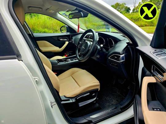 JAGUAR F-PACE -2018-8