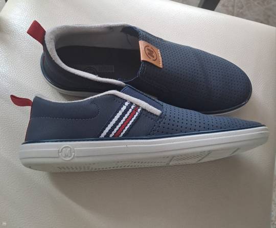 Chaussures enfants (T37) - 3 PAIRES-4