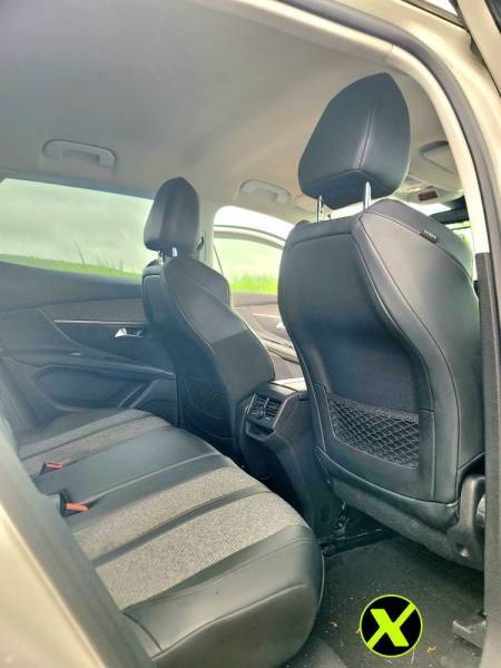 PEUGEOT 3008 ALLURE TURBO PETROL - 2019-6