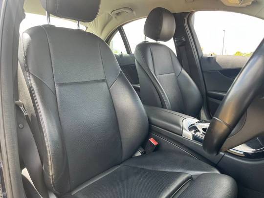 MERCEDES-BENZ #C180 - 1.6 - 2016-6