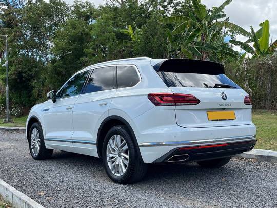 2024 VOLKSWAGEN TOUAREG V6 Luxury TSI DS-4