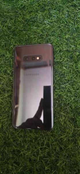 Samsung S10e-2