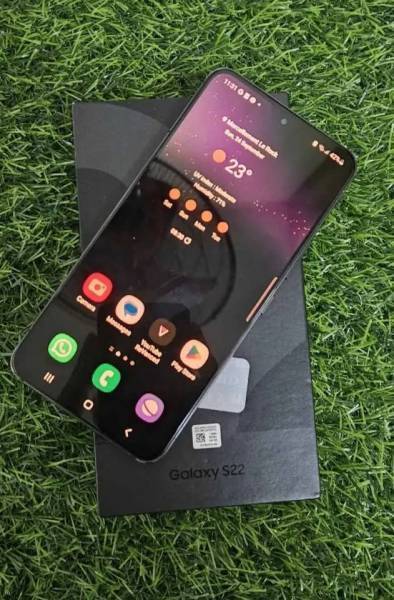 Samsung S22