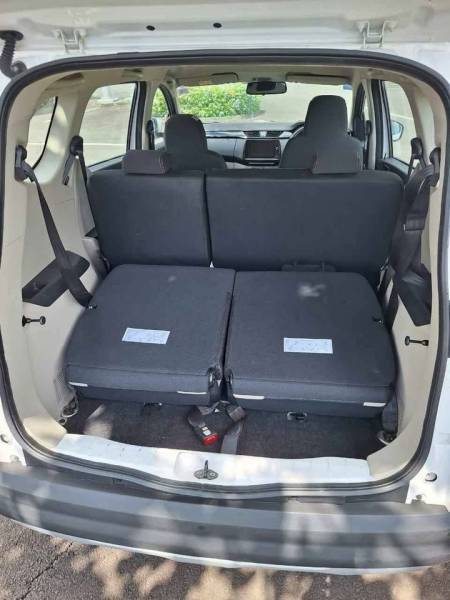 RENAULT TRIBER 7 SEATS 2020-7